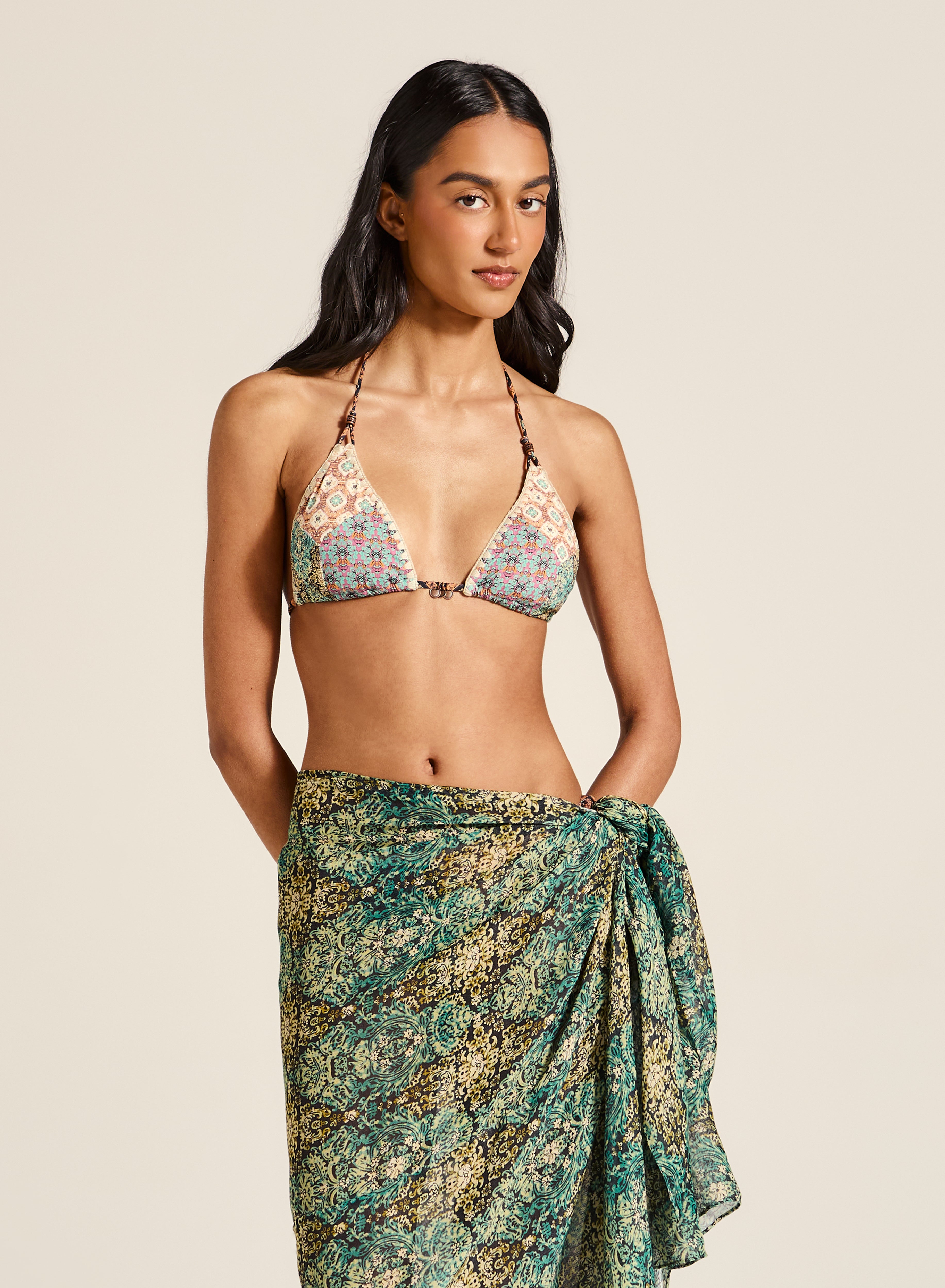 Charli Sarong