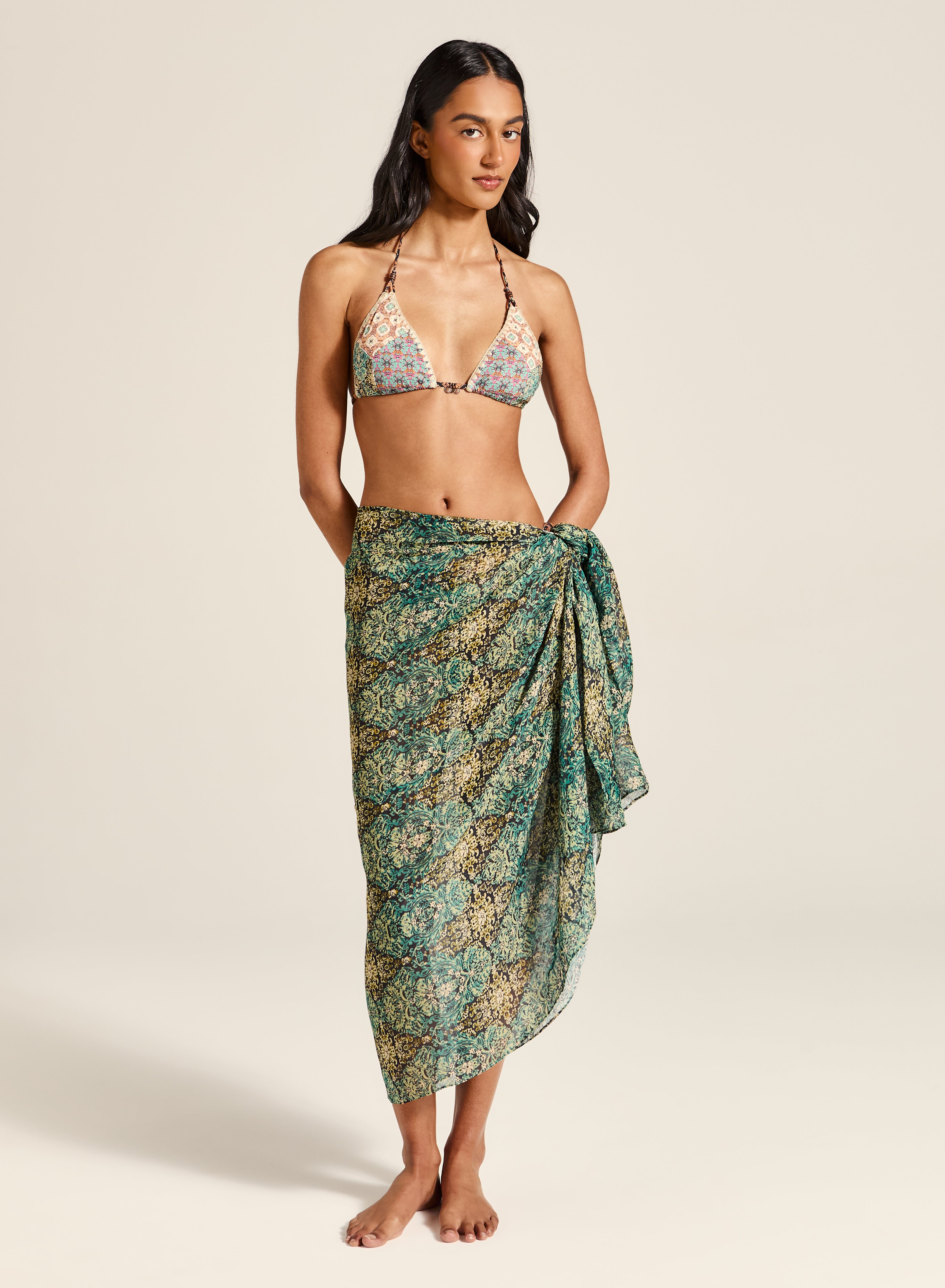 Charli Sarong