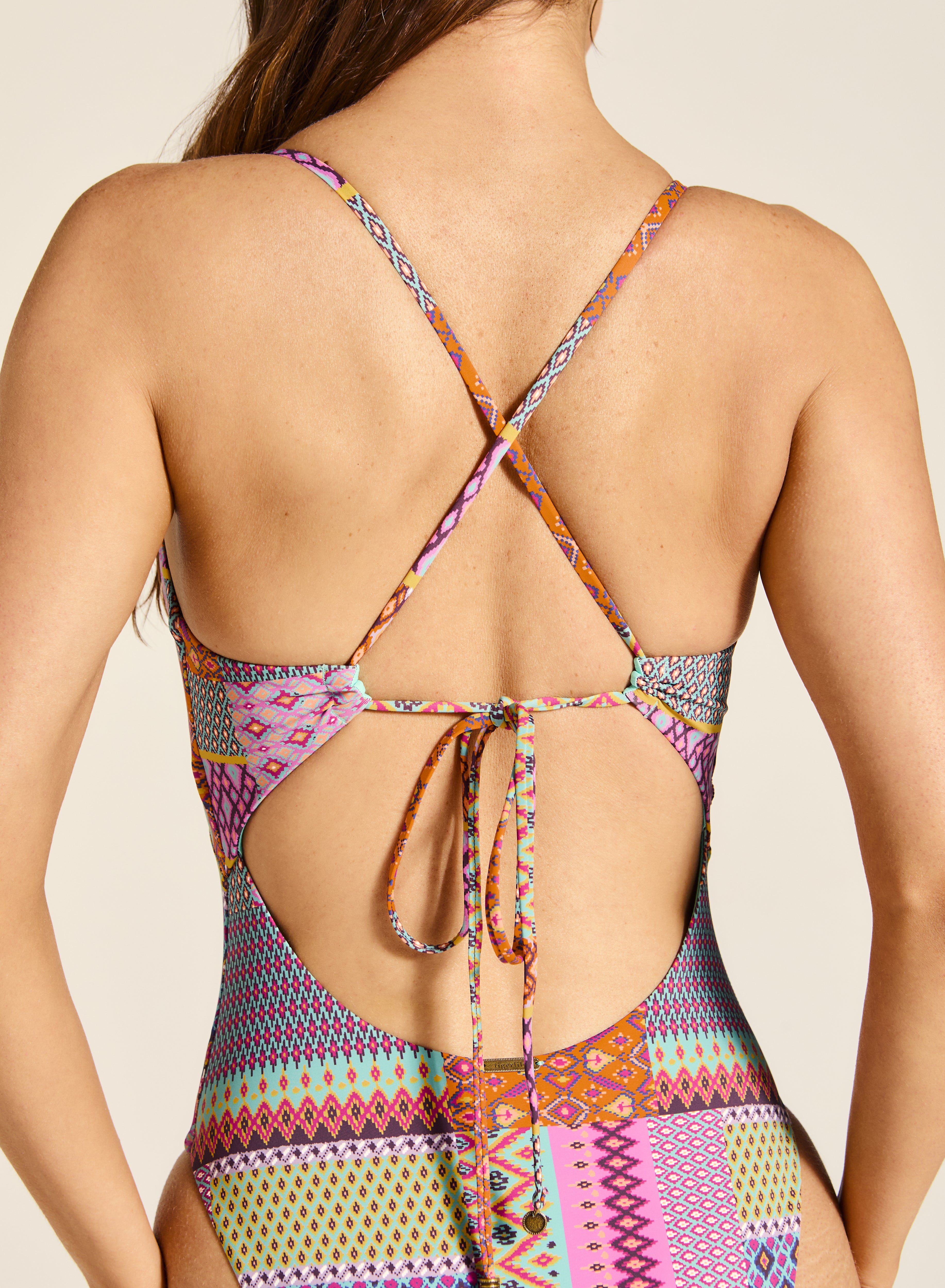 Utopia Hot Elle One Piece