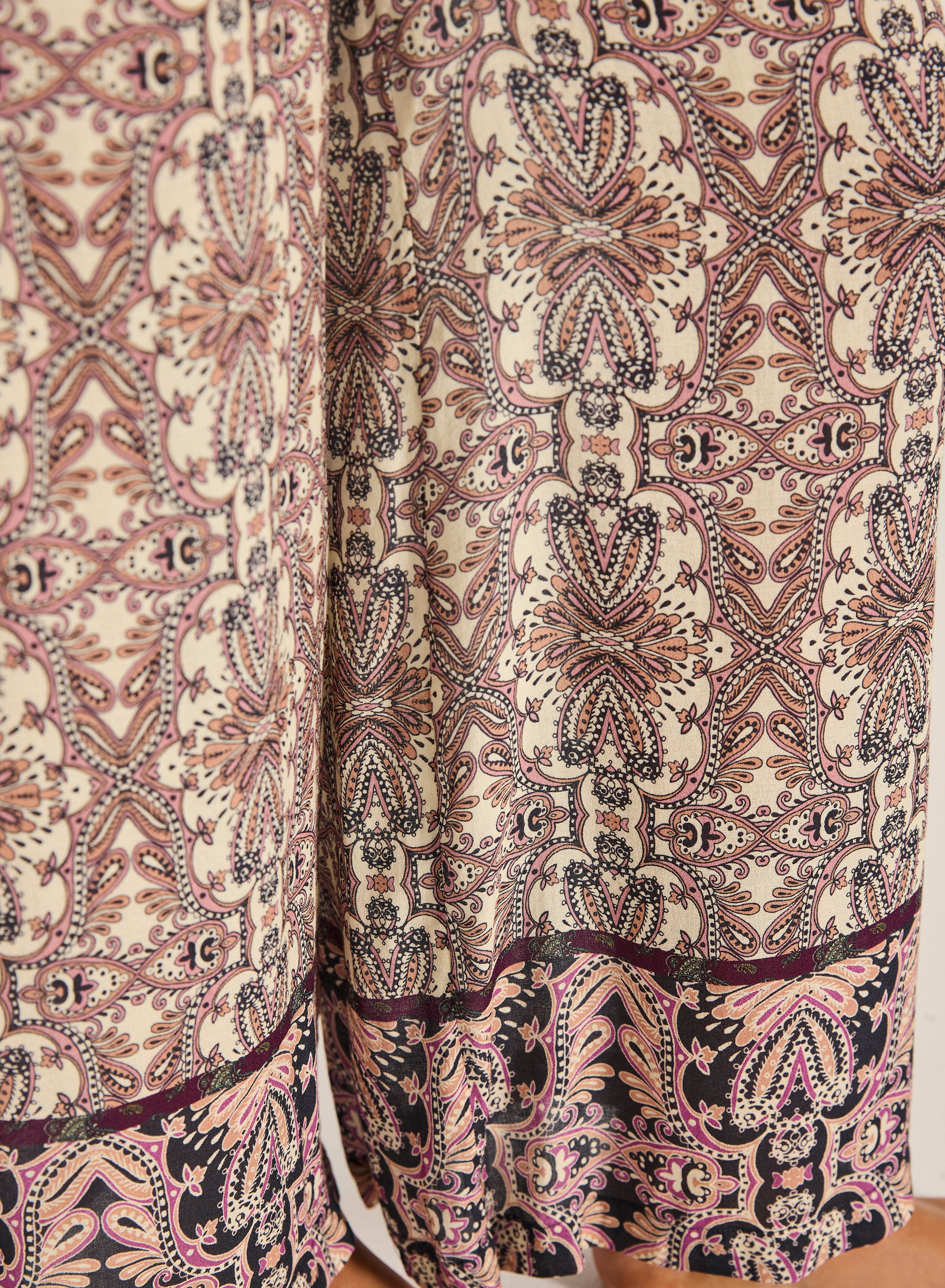 Paraiso Sonia Pant