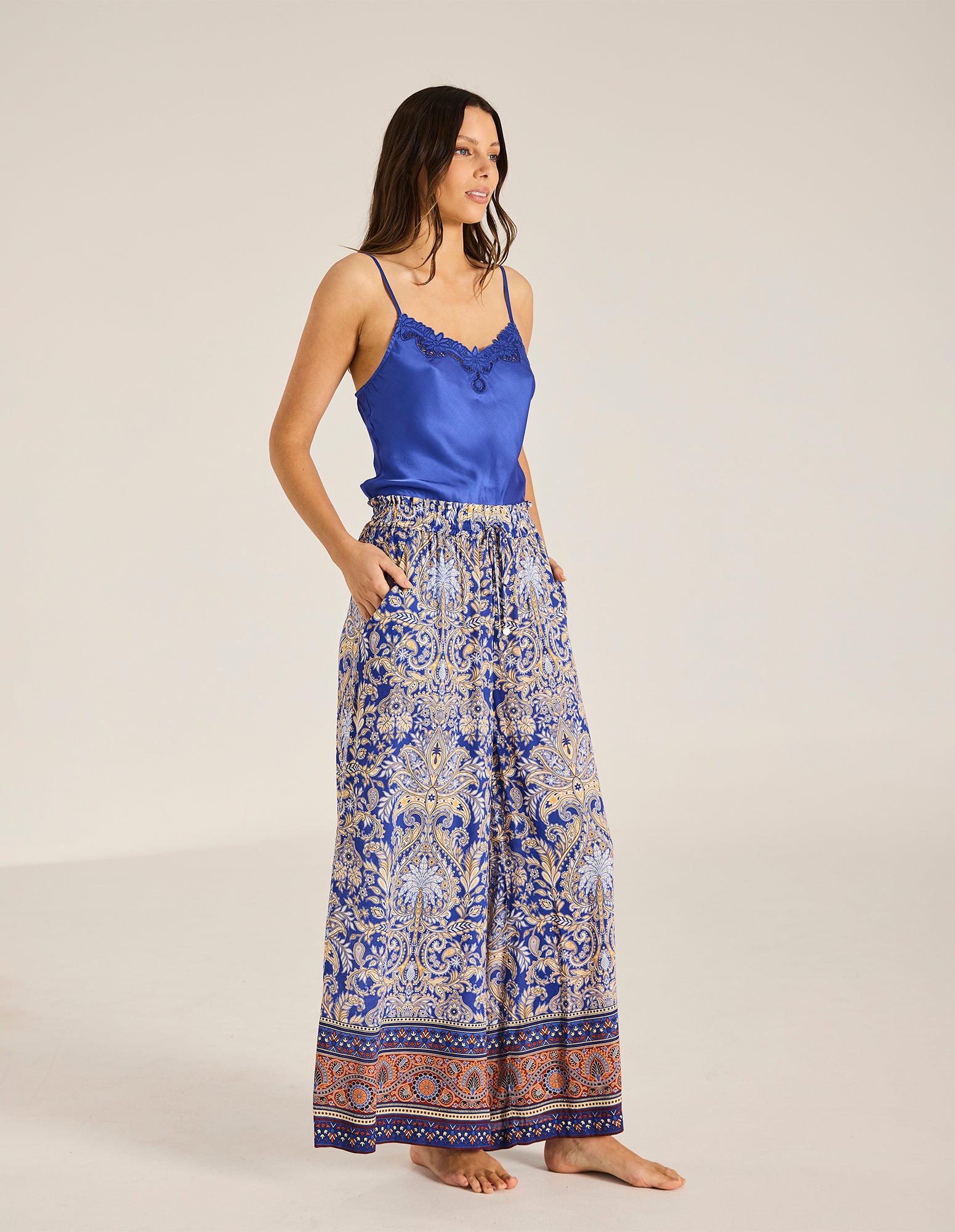Azura Valentina Pant