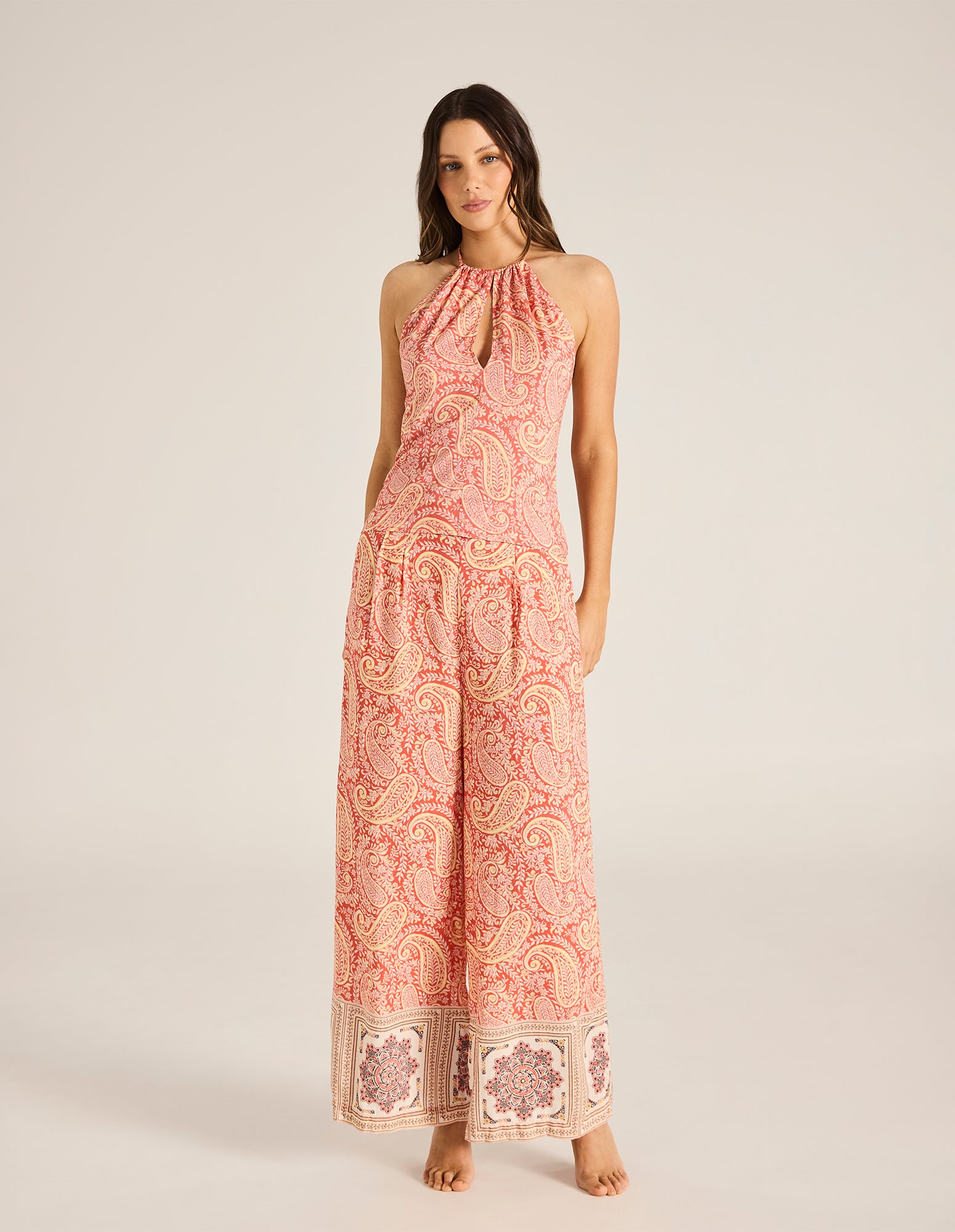 Sundara Sonia Pant