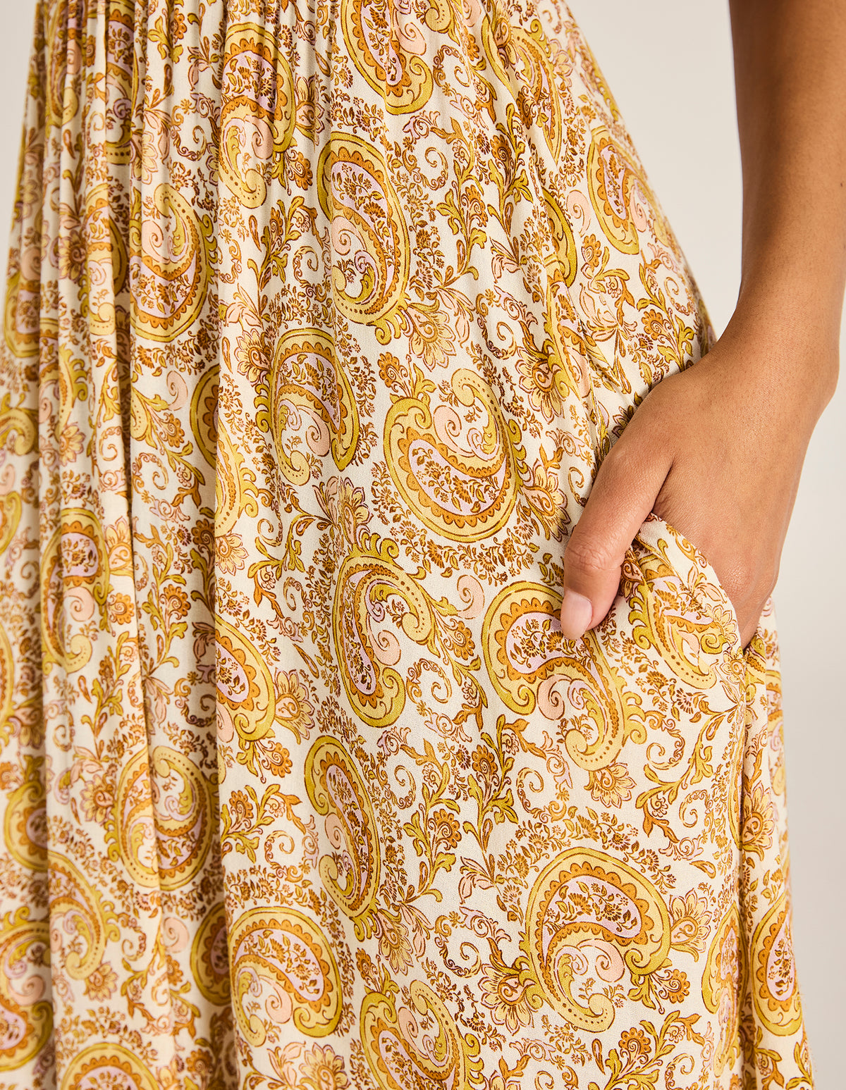 Calista Gloria Midi Dress